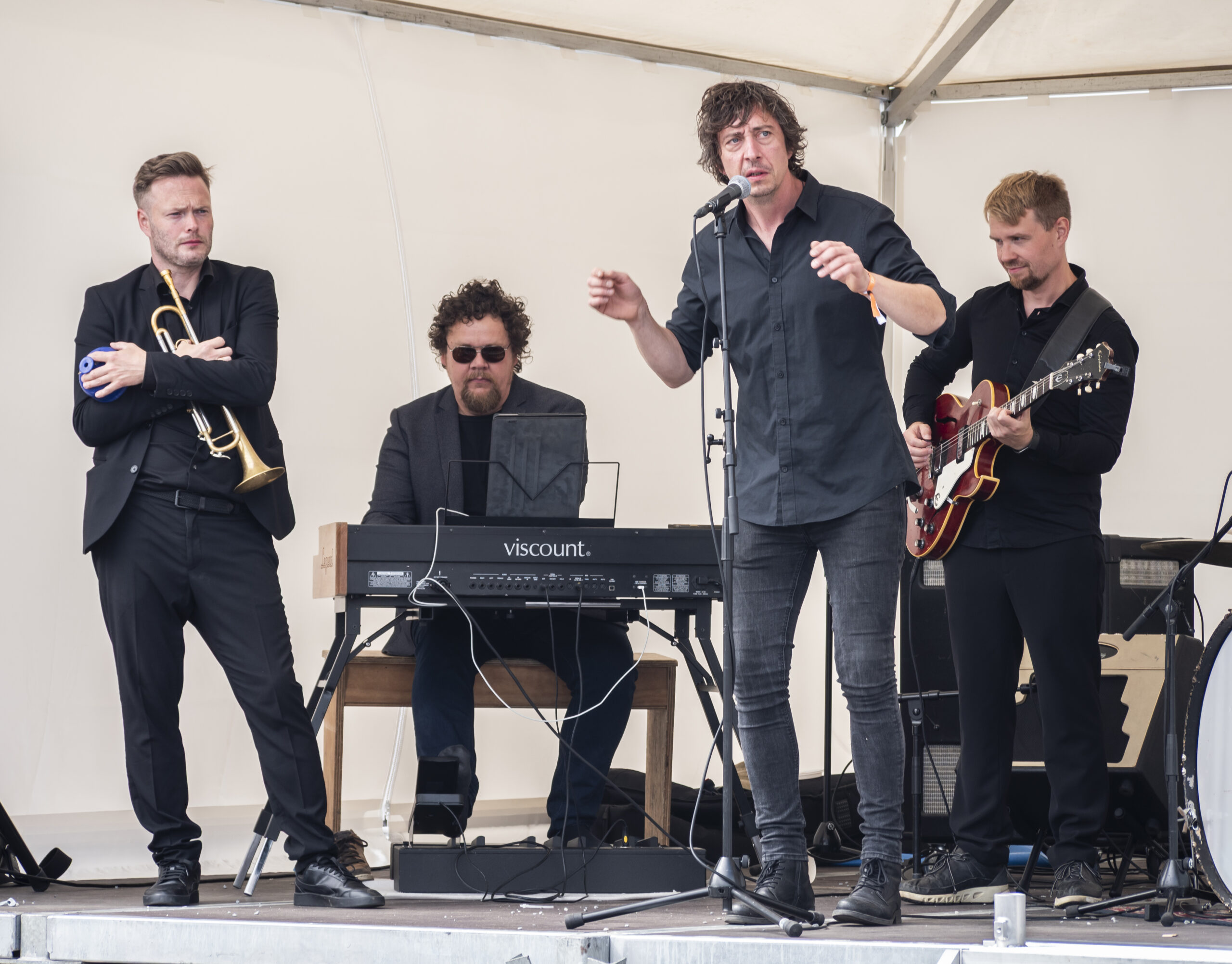 Caspers fanjazztiske trommerejse_07082025_P1344239 kopier