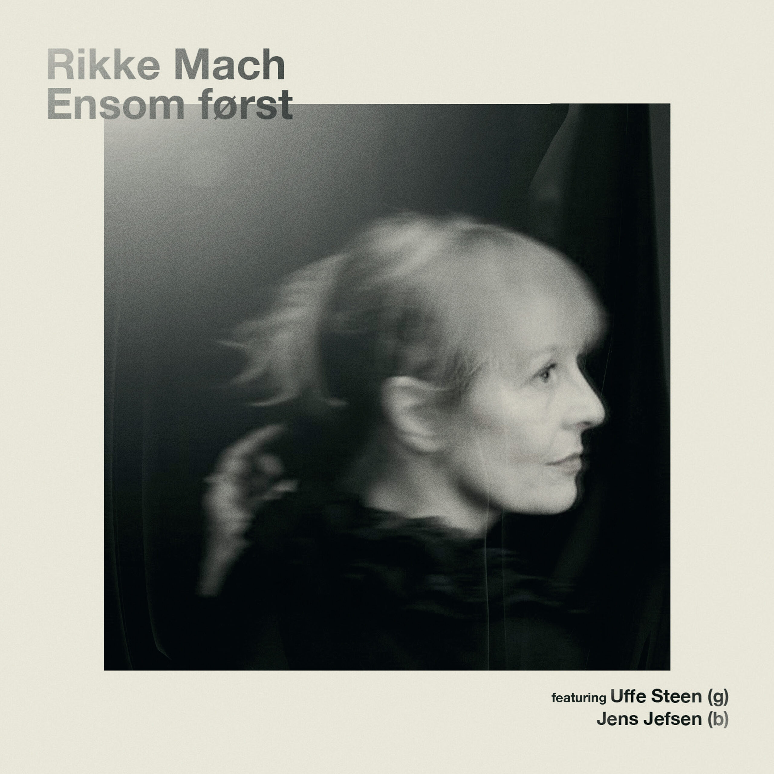 Cover - Rikke Mach - Ensom Først (album)